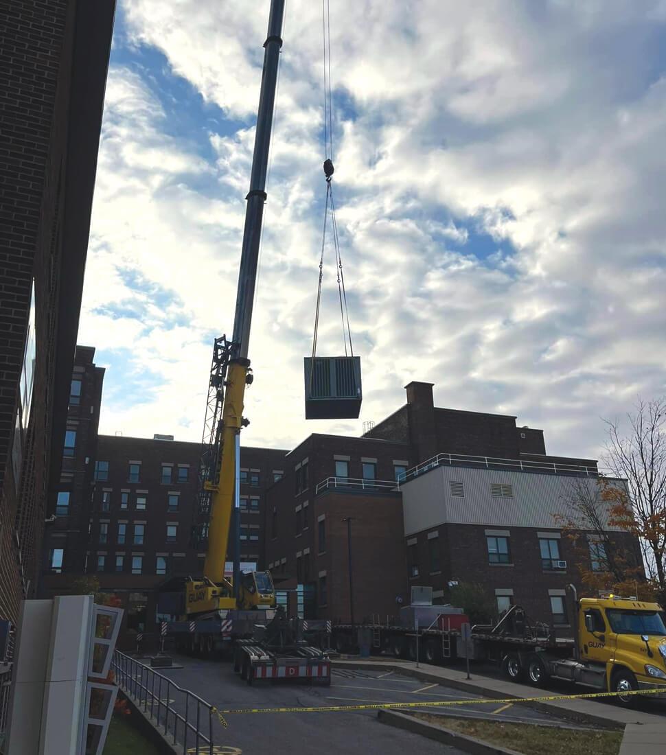 Condenseur 40 tonnes de climatisation en milieu hospitalier